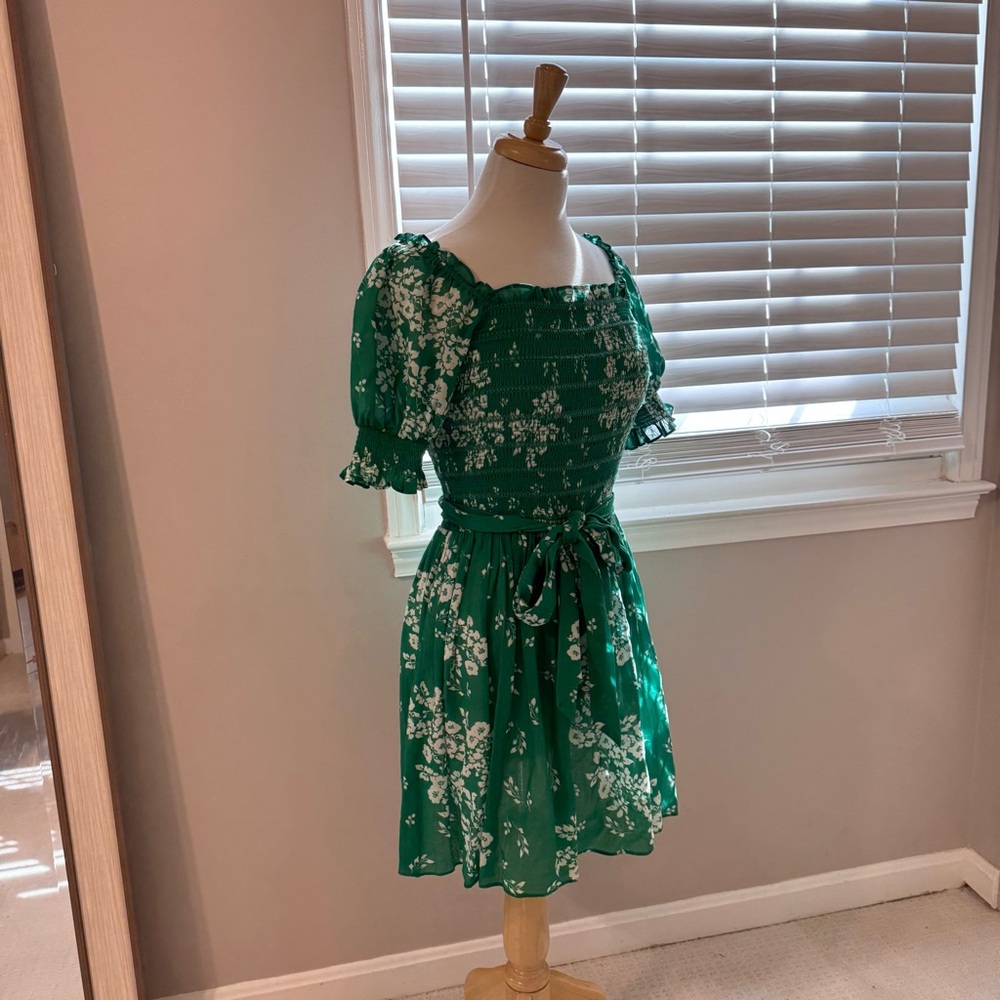 Shoshanna green floral elastic 100% cotton lightweight dress belt puffy sleeves